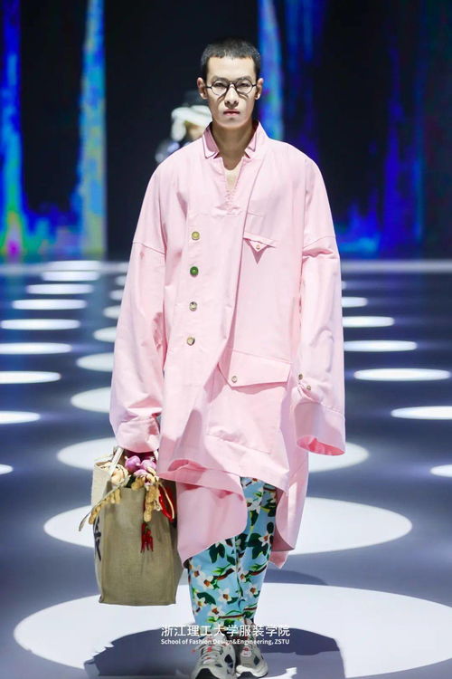 畢業(yè)設(shè)計(jì)丨浙江理工大學(xué)服裝學(xué)院2021屆畢業(yè)設(shè)計(jì)作品發(fā)布會(huì)開(kāi)幕式暨服裝與服飾設(shè)計(jì)專業(yè)畢業(yè)作品展演舉行
